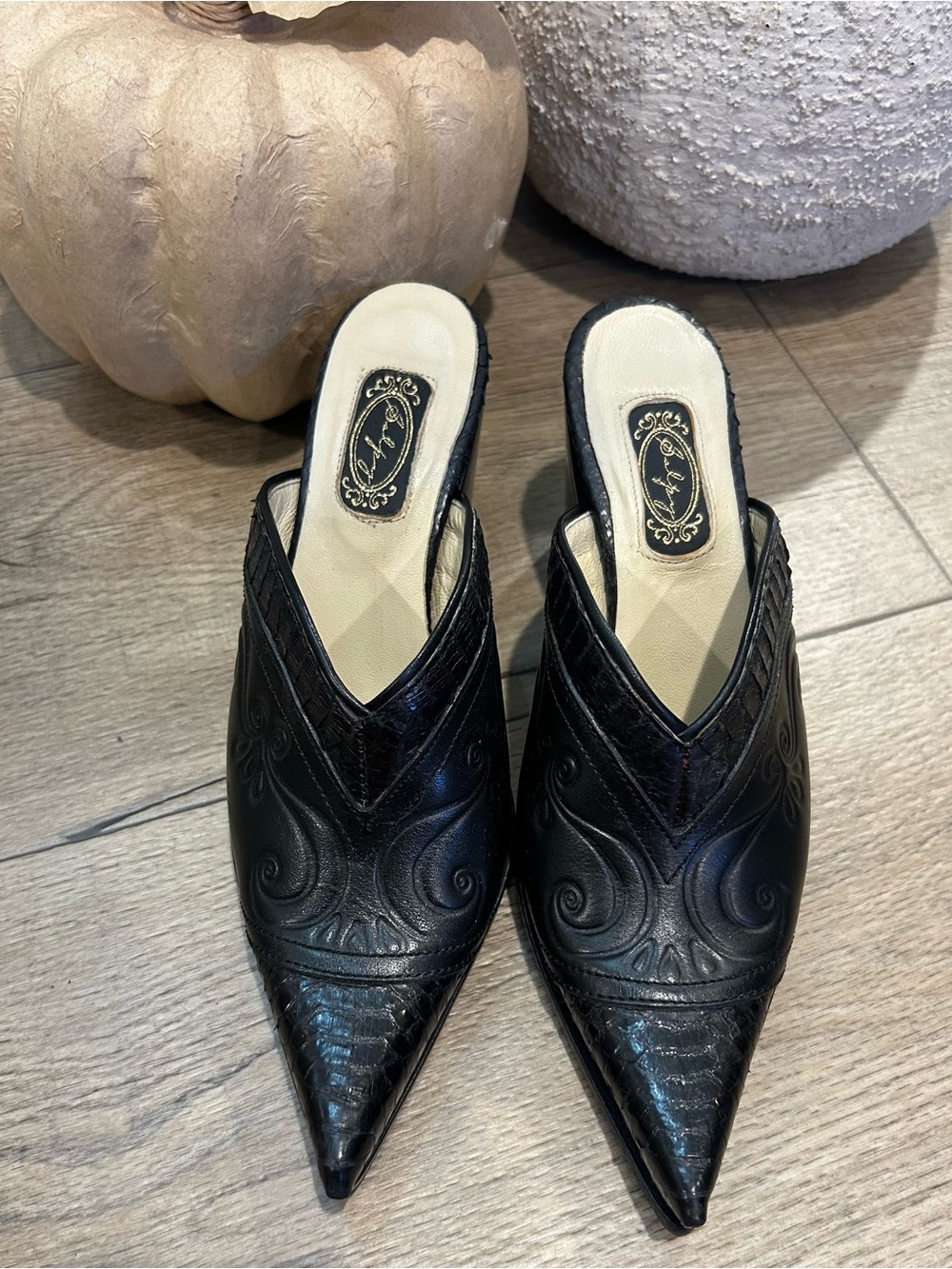 Salpy Black Pointed-Toe Slip-On Mules